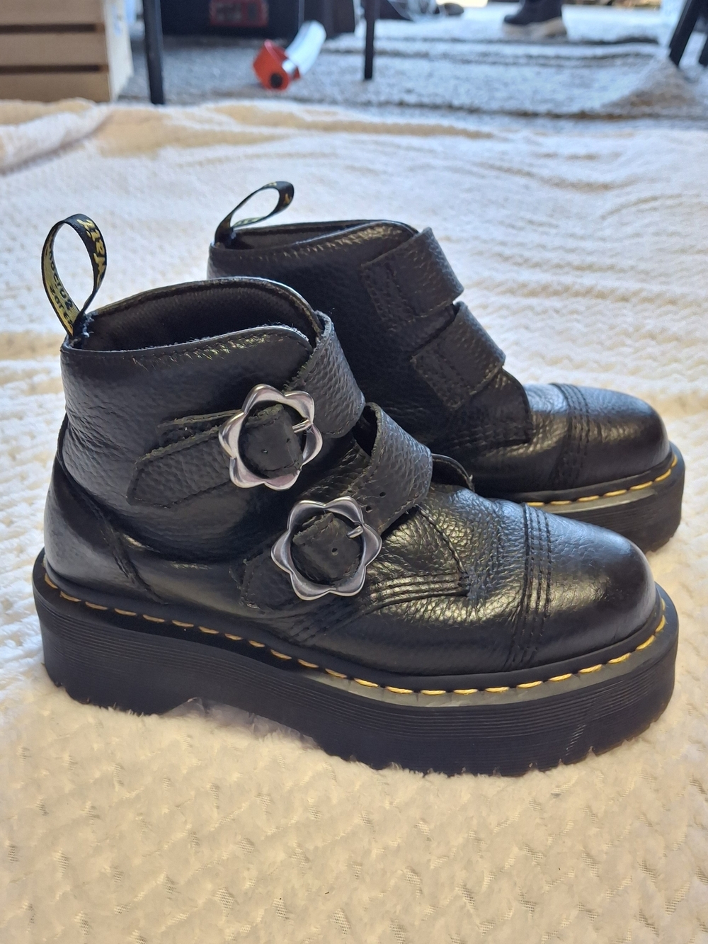 Women's Dr. Martens Devon Platform Flower Buckle Black Leather Boots Size 6